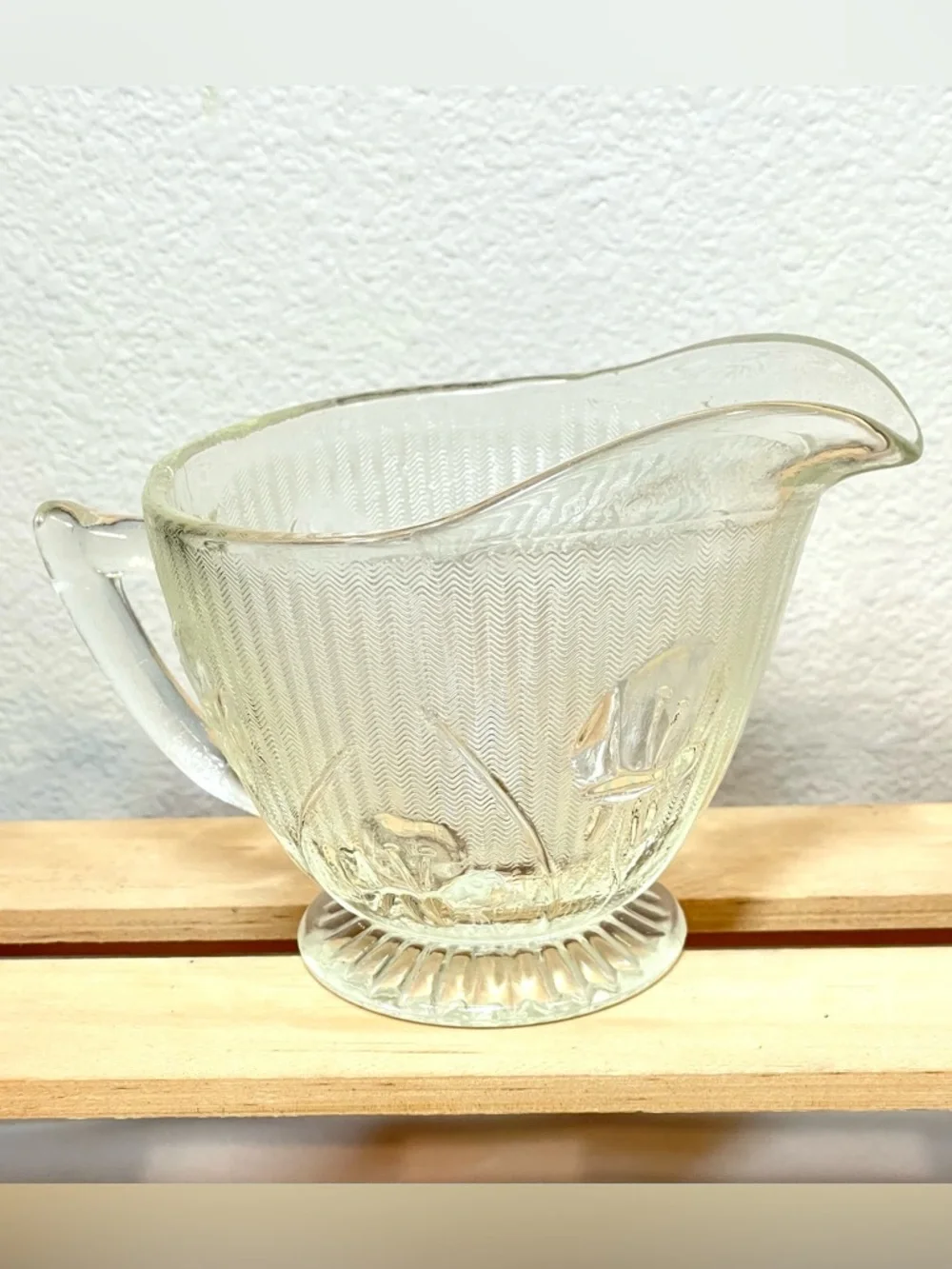☀️☀️2/$10 Jeannette Glass “Iris and Herringbone” Pattern Pressed Glass Creamer